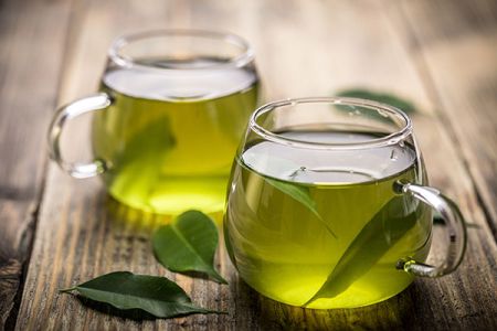 绿茶和维生素 B3 可快速恢复衰老的脑细胞，为对抗阿尔茨海默病带来希望