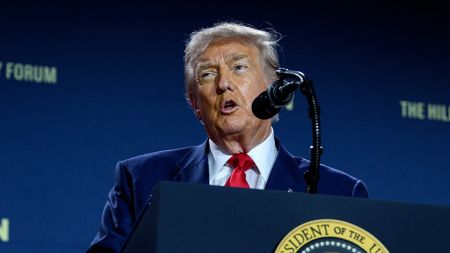 战略转向：美国接近与古巴达成经济协议