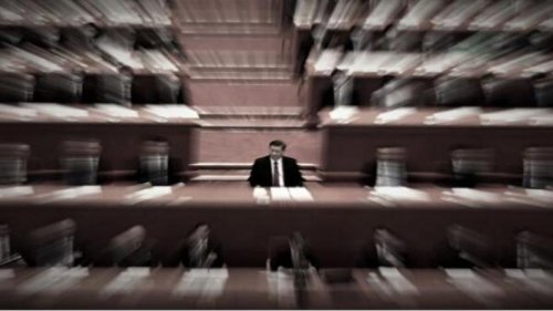 中国官场现状： 没人敢提习近平的名字 搞不好如同江西副省长胡长清 因电话被录音遭枪决 中国政治生态已经倒退回文革