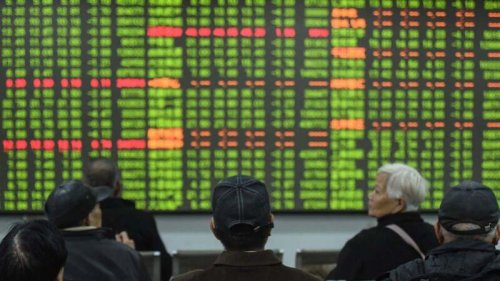 东方园林公司曾被称为中国“PPP第一股”，该公司长期与政府合作，现已深陷债务危机。东方园林实控人何巧女，其百亿身家恐将被清零。