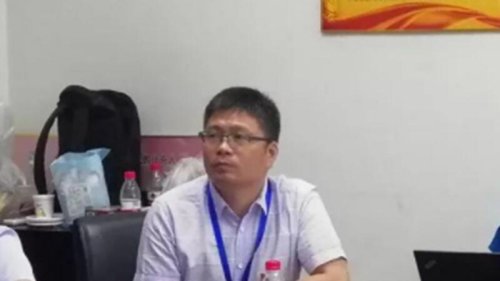 澳洲媒体调查记者马克森（Sharri Markson）即将出版的“武汉真相”一书揭露，中共军方科学家周育森，去年2月就申请了中共病毒疫苗专利，比世卫宣布大流行还早，但周育森做申请专利3个月后神秘死亡。 