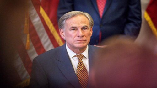 德州州长格雷格‧阿伯特（Greg Abbott）周四（6月10日）宣布了一项重要的边境安全计划，包括在德州与墨西哥边境建立自己的边境墙，并逮捕进入州内的非法移民。