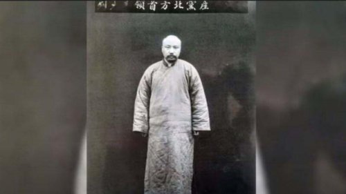 中共建党一百年即将到来之际，中共文宣系统掀起了新一轮党史教育热潮。党媒为宣传中共创始人之一的李大钊，使用三维影像复原了他当年被执行绞刑的现场图片，“李大钊的绞刑台”因此暴热，一度蹿升至微博热搜首位。舆论称，此为中共大凶之兆。 