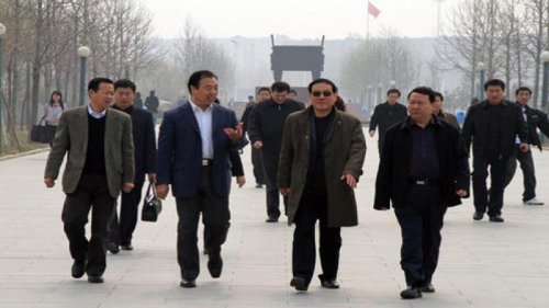 美国资深中国问题专家: 太爆炸了 ! 董经纬叛逃美国势必导致美中关系彻底断裂 习近平时刻面临一夜之间下台 中国政坛将巨变 董经纬女儿个人资料曝光 