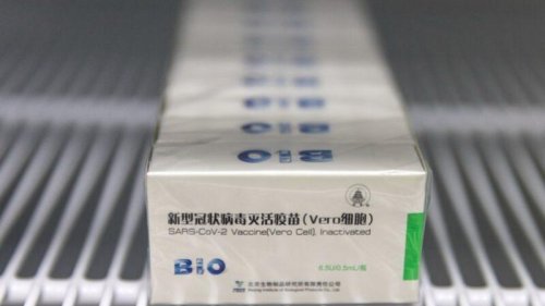 中共病毒疫情全球持续扩散，北京一直在国际上力推疫苗外交，有美媒称，中共还以停止供应疫苗向乌克兰施压，逼迫该国退出支持联合国调查新疆的人权状况。