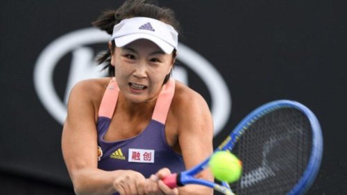 中国网球女将彭帅近日被安排多次“露面”。日前自称其“友人”的人士又公布一封“彭帅电邮”，和上次倍受质疑的英文“电邮”不同，这次是使用中文。