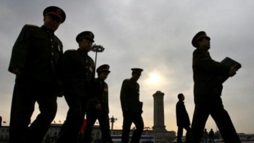 北京当局的反腐“打虎”运动令中共官场人心惶惶，自中共十九大以来，共有4.2万人主动投案自首，包括10名落马的“老虎”级高官。 