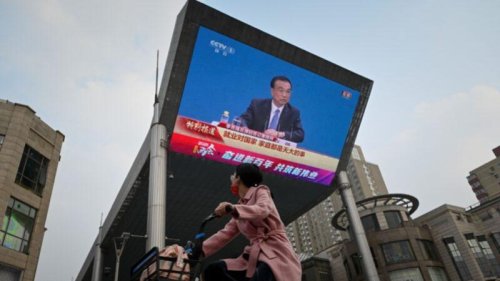 中共总理李克强日前坦言，中国的中小微企业和个体工商户面临生存危机，政府将加强对中小微企业的金融支持，进一步增加贷款额度。 