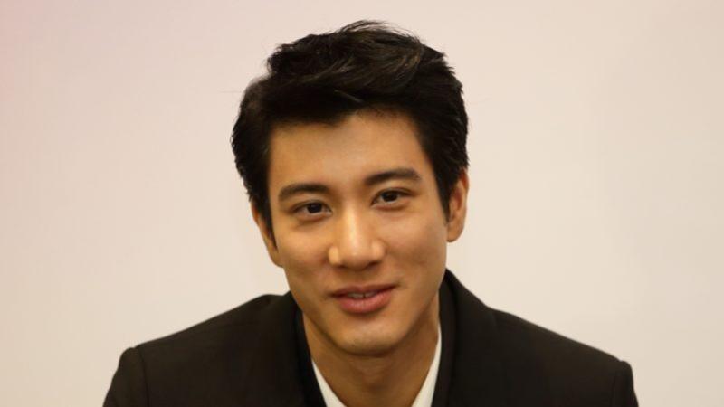 知名艺人王力宏宣布离婚后，遭前妻李靓蕾曝光一连串丑闻，导致王力宏形象迅速崩塌。随着事件不断发酵，中共中纪委网站发表社评，并搬出习近平的讲话，警告要追究“劣迹艺人”。 