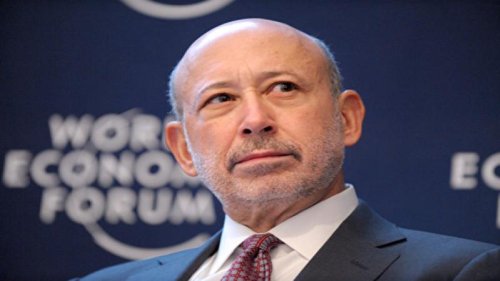 前高盛集团首席执行官贝兰克梵（Lloyd Blankfein）说，随着美联储继续提高利率以应对不断上升的通货膨胀，企业和消费者要为经济衰退做好准备。