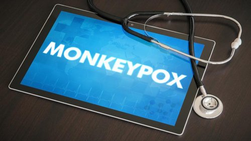 MONKEYPOX是下一个被释放到世界上的 "可怕的东西"，要求遵守疫苗规定。从媒体谈论猴痘的方式来看，看到它成为新的 "covid "并不令人惊讶，其中包括口罩规定、社会疏远法令，以及一旦启动另一个 "Warp Speed "类型的疫苗驱动作为 "治愈"，最终的注射规定。