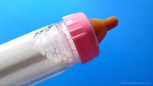 FDA和雅培实验室都要为持续的婴儿配方奶粉短缺负责