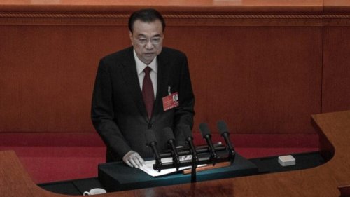 中共总理李克强日前警告地方官员，即使出现疫情，夏季小麦收割也“必须继续”。专家表示，“一刀切”的清零防疫措施可能引发粮食危机。